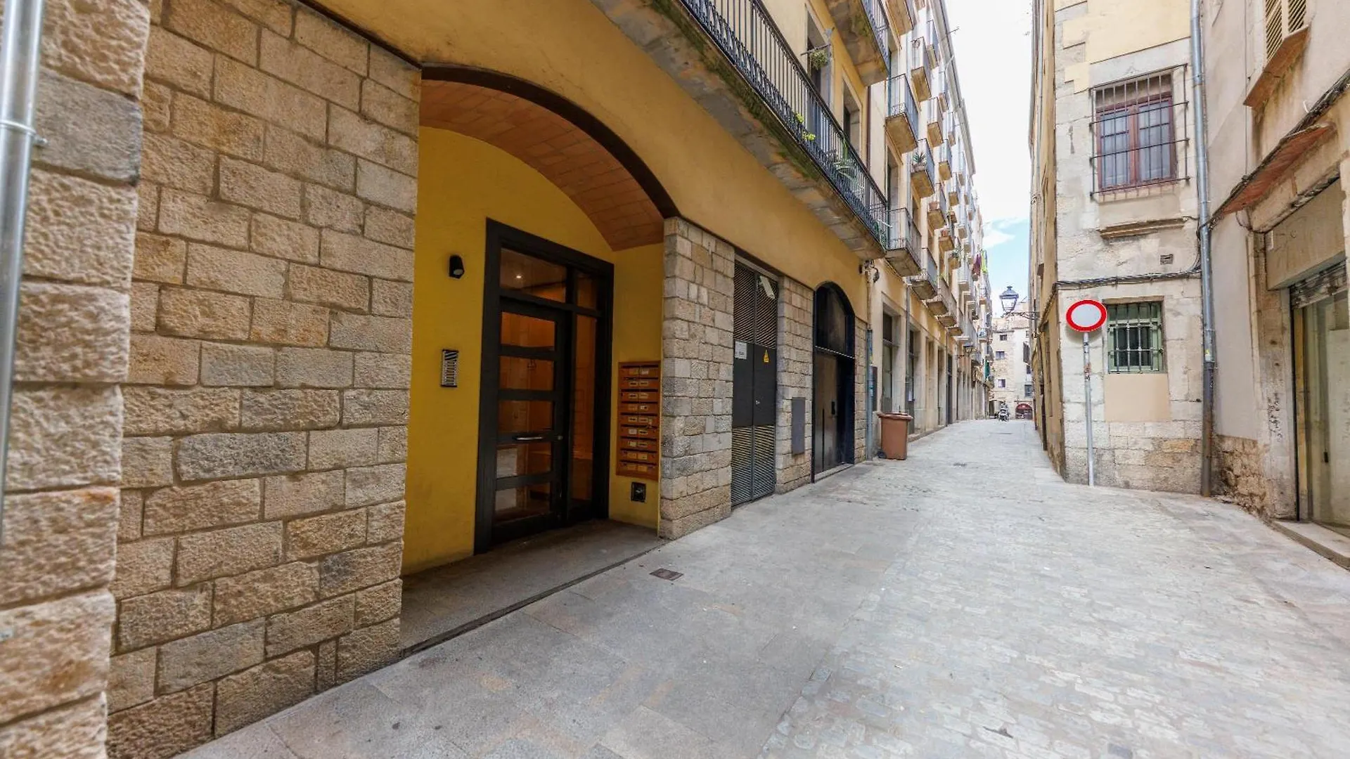 Bravissimo Ferreries Velles, With 2 Bedrooms Girona Apartment